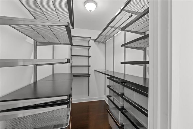 505 N MCCLURG Court 2003, Chicago, IL 60611