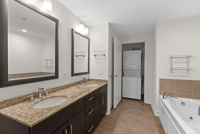 505 N MCCLURG Court 2003, Chicago, IL 60611