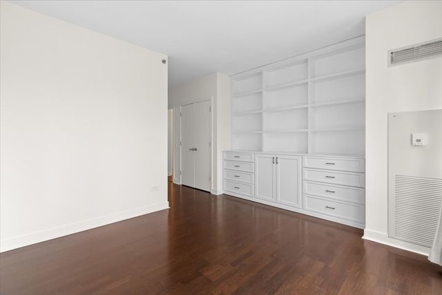 505 N MCCLURG Court 2003, Chicago, IL 60611