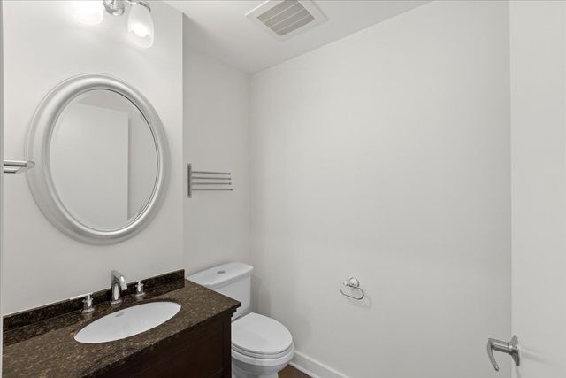 505 N MCCLURG Court 2003, Chicago, IL 60611