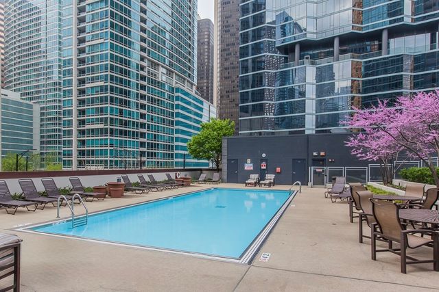505 N MCCLURG Court 2003, Chicago, IL 60611