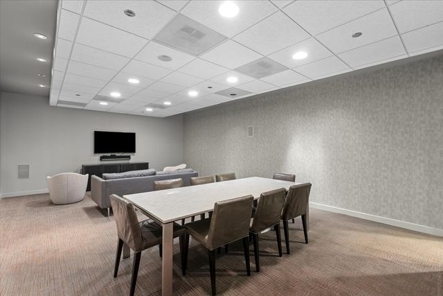 505 N MCCLURG Court 2003, Chicago, IL 60611