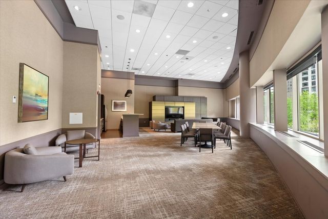505 N MCCLURG Court 2003, Chicago, IL 60611