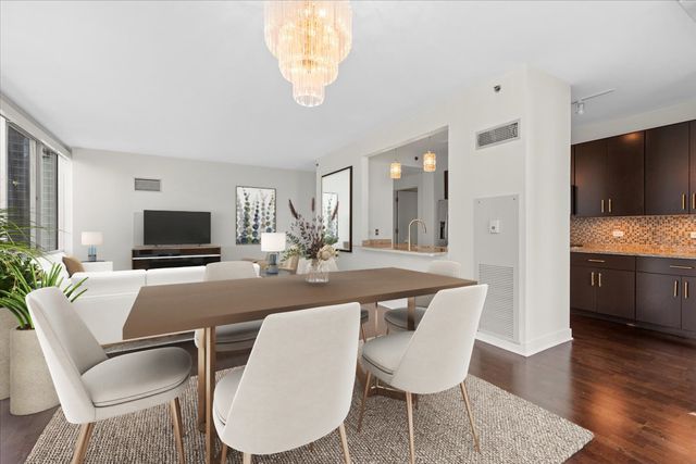 505 N MCCLURG Court 2003, Chicago, IL 60611
