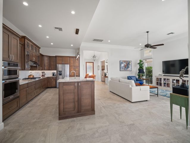 2760 Umeke Cir # 94, Kihei, HI 96753