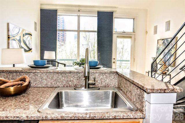 115 E Park Avenue 423, Charlotte, NC 28203