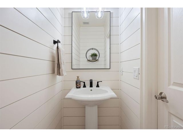 8333 Briar Trace Way, Castle Pines, CO 80108