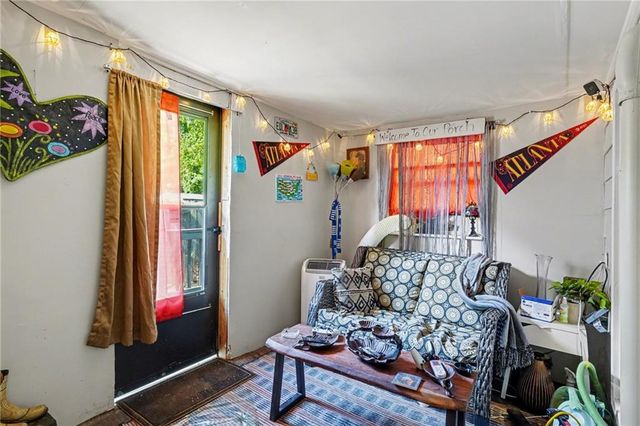 6260 Crestview Lane, Forest Park, GA 30297