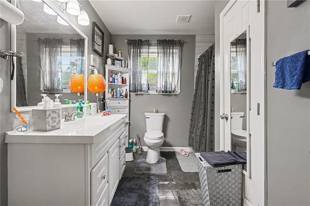 6260 Crestview Lane, Forest Park, GA 30297