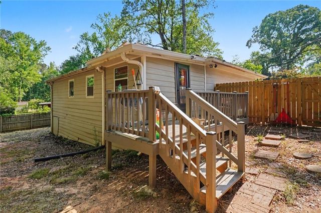6260 Crestview Lane, Forest Park, GA 30297