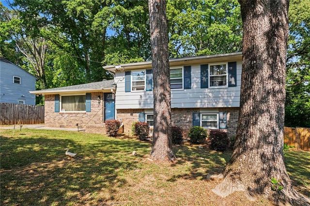6260 Crestview Lane, Forest Park, GA 30297