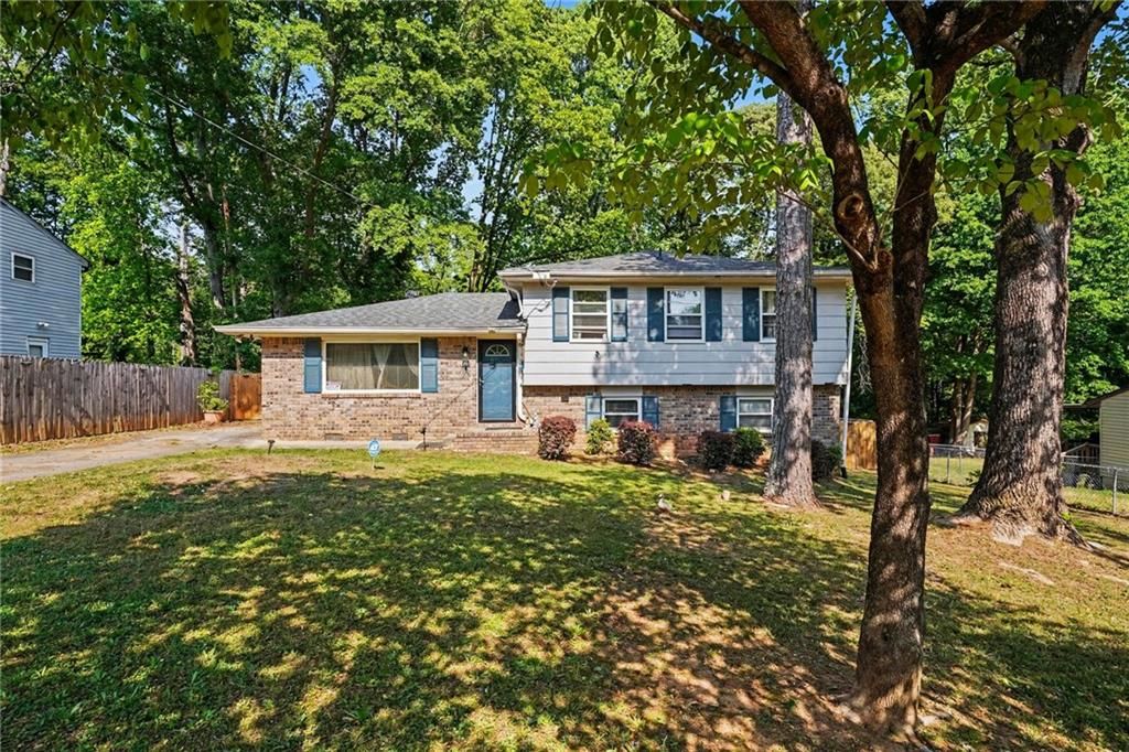 6260 Crestview Lane, Forest Park, GA 30297
