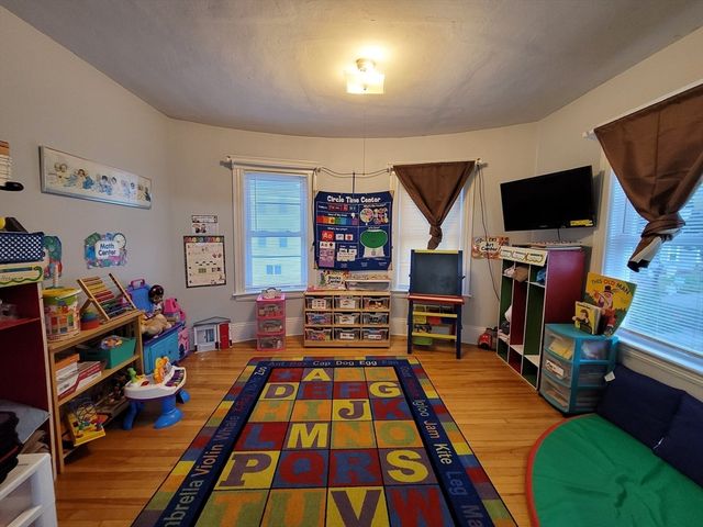 11 Payson St 2, Worcester, MA 01607