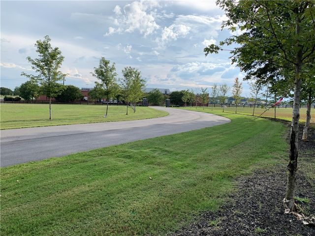 144 Old Asbury Road, Anderson, SC 29625