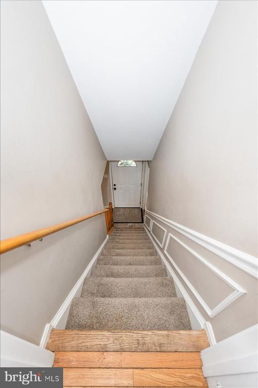 Image 23 of property listing at 6652 LAKE FRONT CT, New Market, MD 21774