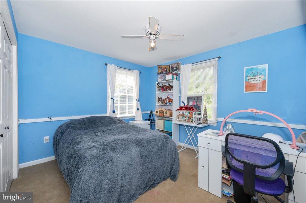 Image 24 of property listing at 6652 LAKE FRONT CT, New Market, MD 21774