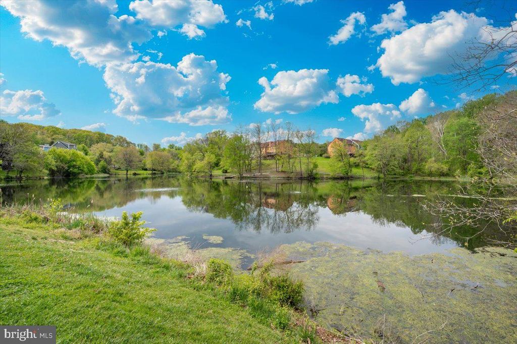 Image 49 of property listing at 6652 LAKE FRONT CT, New Market, MD 21774