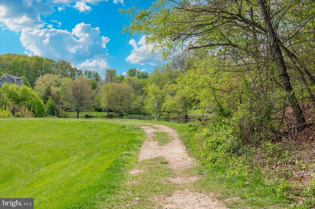 Image 50 of property listing at 6652 LAKE FRONT CT, New Market, MD 21774