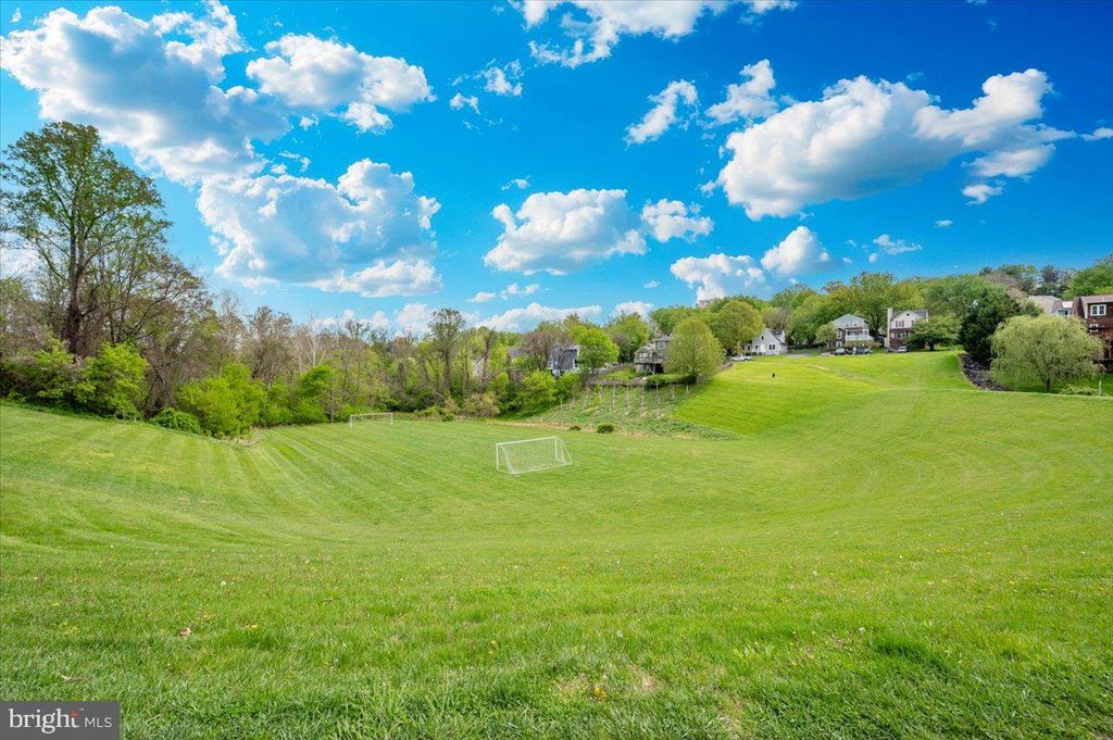 Image 53 of property listing at 6652 LAKE FRONT CT, New Market, MD 21774