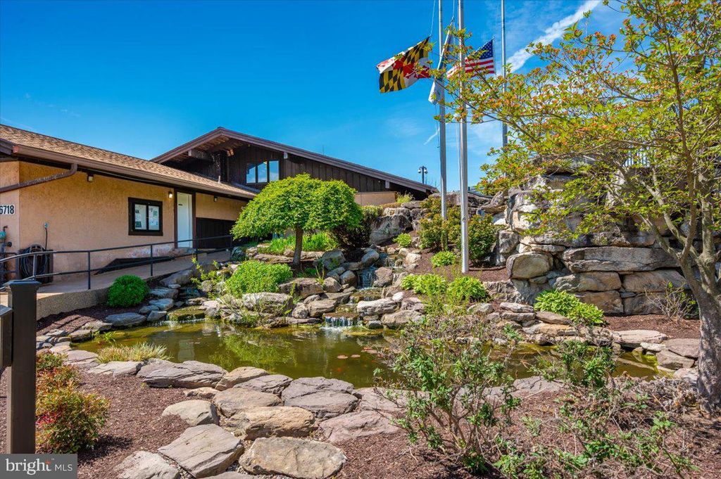 Image 61 of property listing at 6652 LAKE FRONT CT, New Market, MD 21774