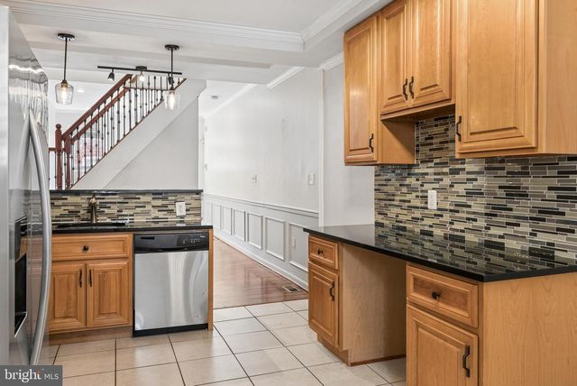 214 N MADEIRA ST, Baltimore, MD 21231