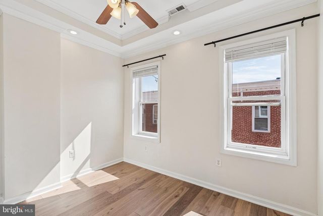 214 N MADEIRA ST, Baltimore, MD 21231