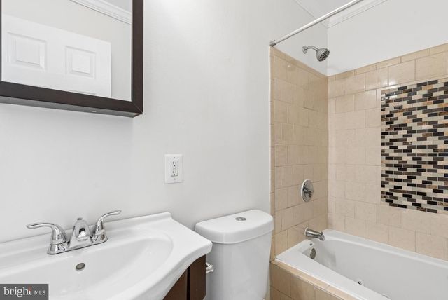 214 N MADEIRA ST, Baltimore, MD 21231