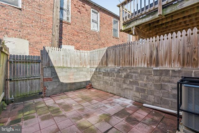 214 N MADEIRA ST, Baltimore, MD 21231