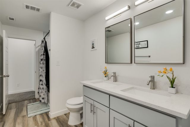 3725 Toronto Street, Dallas, TX 75212