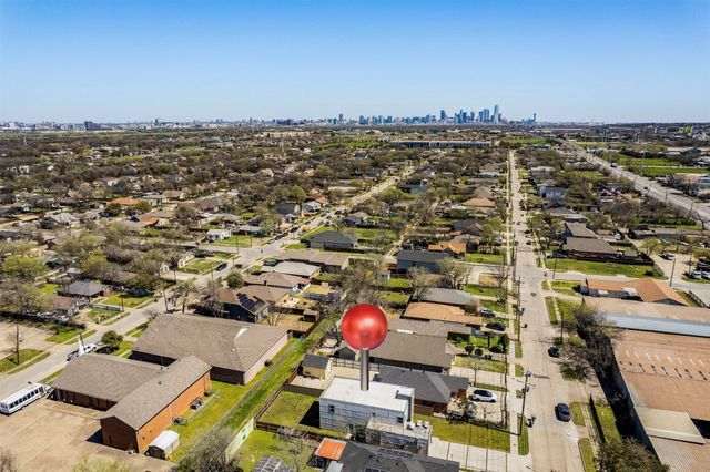 3725 Toronto Street, Dallas, TX 75212