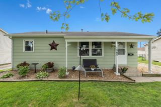 1565 Wakonda Drive, Waterloo, IA 50703