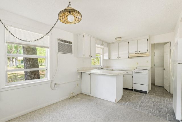 11405 OAK LANE, Largo, FL 33778