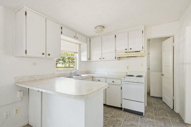 11405 OAK LANE, Largo, FL 33778