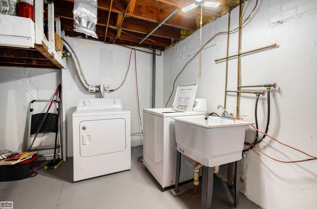 31201 Share Street, Saint Clair Shores, MI 48082