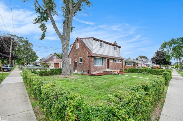 31201 Share Street, Saint Clair Shores, MI 48082