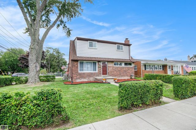 31201 Share Street, Saint Clair Shores, MI 48082