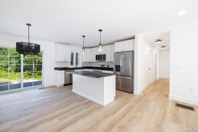 176 Rockwell Avenue, Bristol, CT 06010