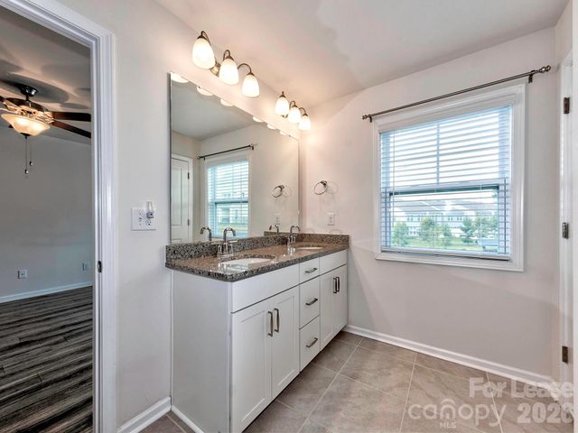 915 Emma Kate Court, Lake Wylie, SC 29710