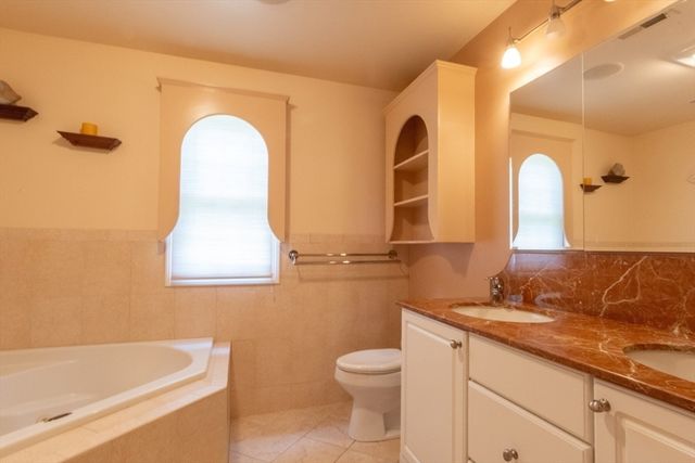 62 Garden Street 62, Needham, MA 02492
