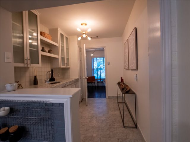 2631 Alco Avenue, Dallas, TX 75211