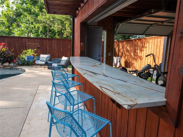 2631 Alco Avenue, Dallas, TX 75211