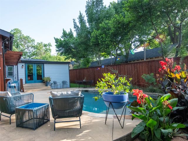 2631 Alco Avenue, Dallas, TX 75211