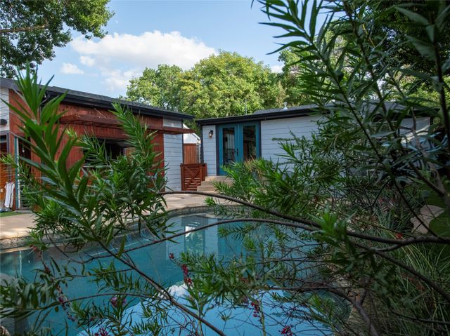 2631 Alco Avenue, Dallas, TX 75211