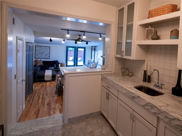2631 Alco Avenue, Dallas, TX 75211