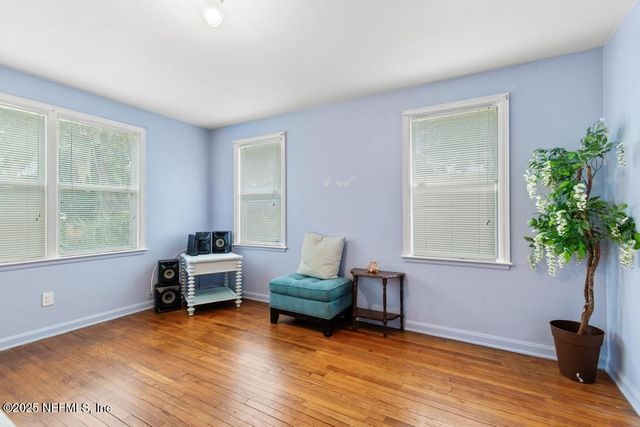 433 W 70TH Street, Jacksonville, FL 32208