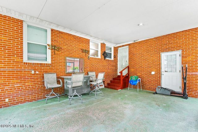 433 W 70TH Street, Jacksonville, FL 32208