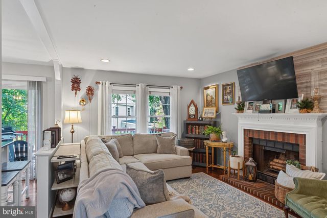 6517 BEECHNUT CIR, Warrenton, VA 20187
