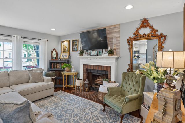 6517 BEECHNUT CIR, Warrenton, VA 20187