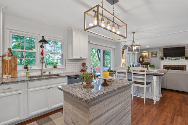 6517 BEECHNUT CIR, Warrenton, VA 20187