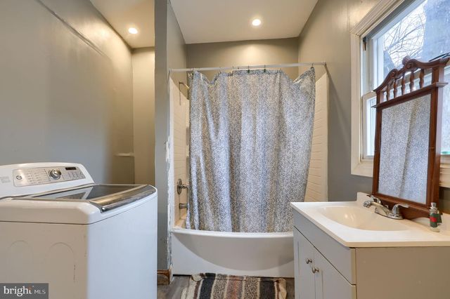 461 E WALNUT ST, York, PA 17403